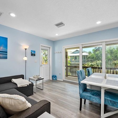 ניו סמירנה ביץ' Dog Friendly Loft Steps From Beach With Gas Barbecue Grill And Upstairs Deck! מראה חיצוני תמונה